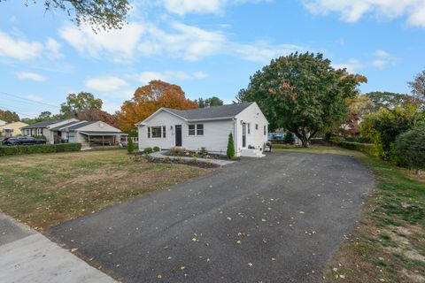 Tiny photo for 360 W Rutland Road, Milford, CT 06461 (MLS # 24136147)