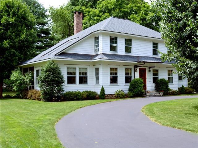 Photo 1 of 16 Beach Drive, Darien, Connecticut, $1,537,500, Web #: 99135768