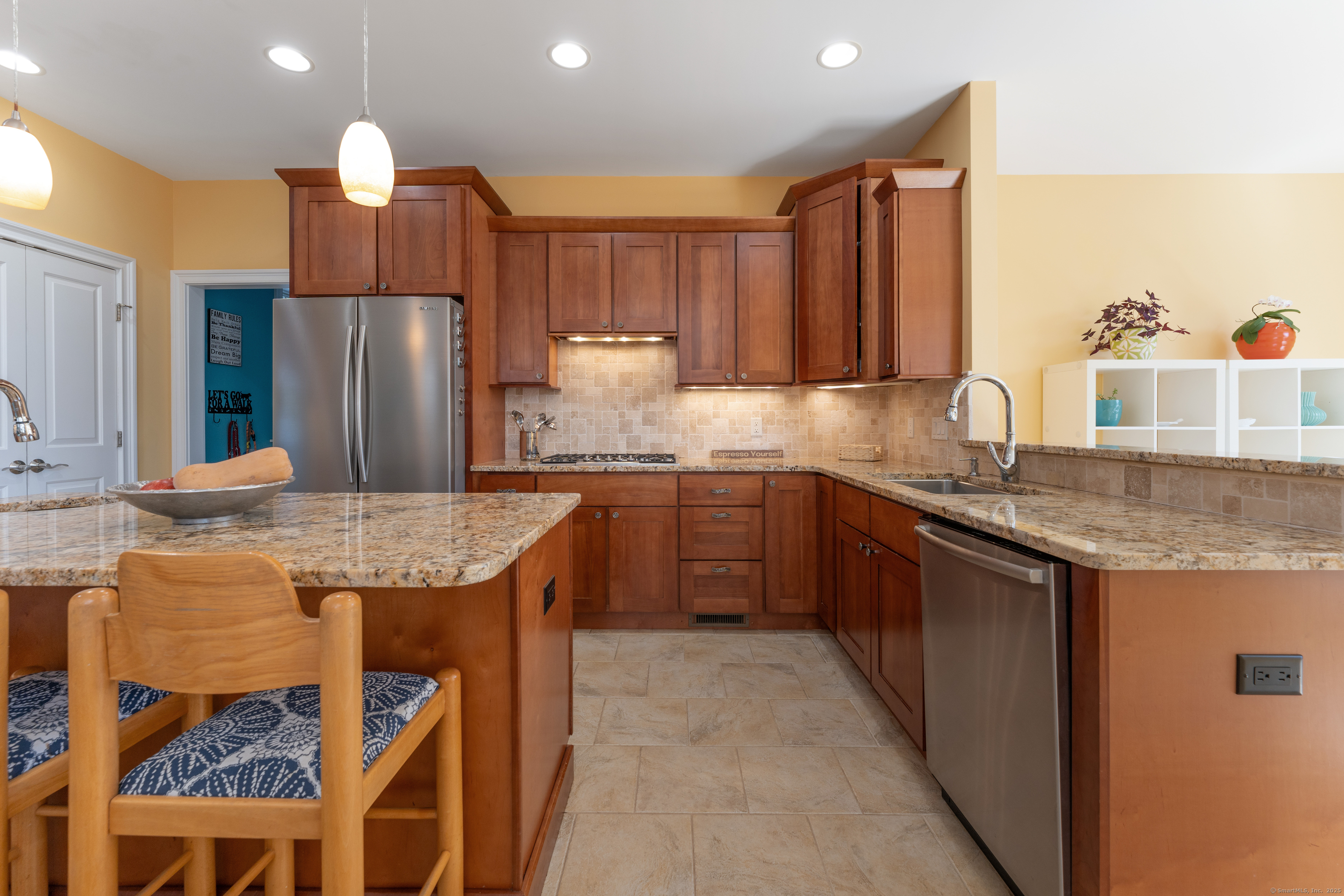 6 Holdridge Court