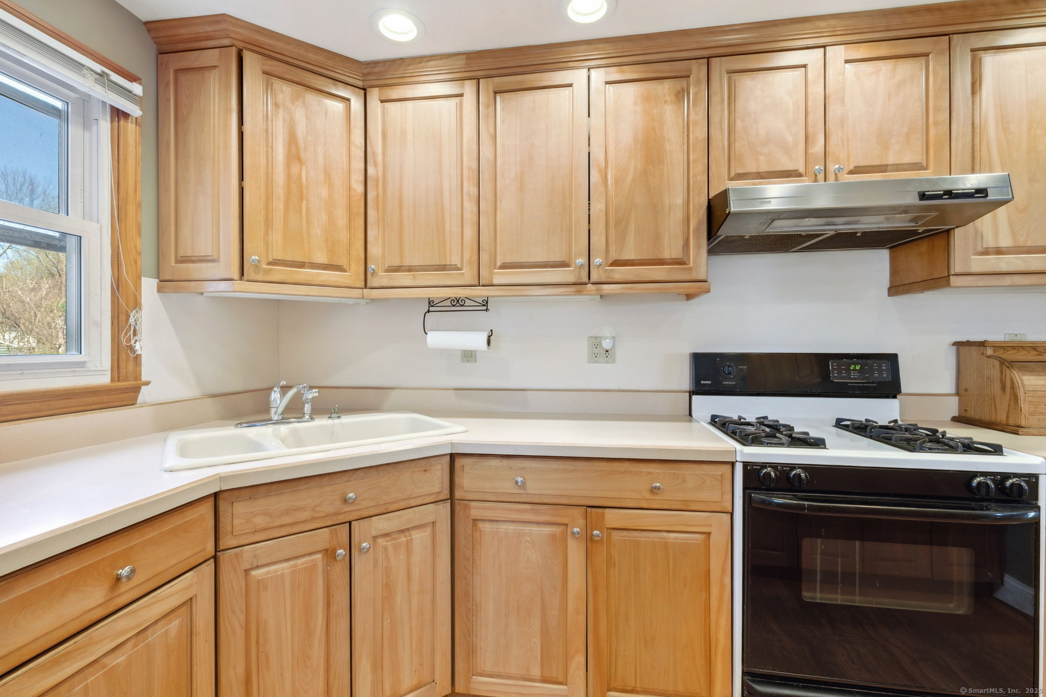 119 Great Swamp Road, Glastonbury, Connecticut image 16