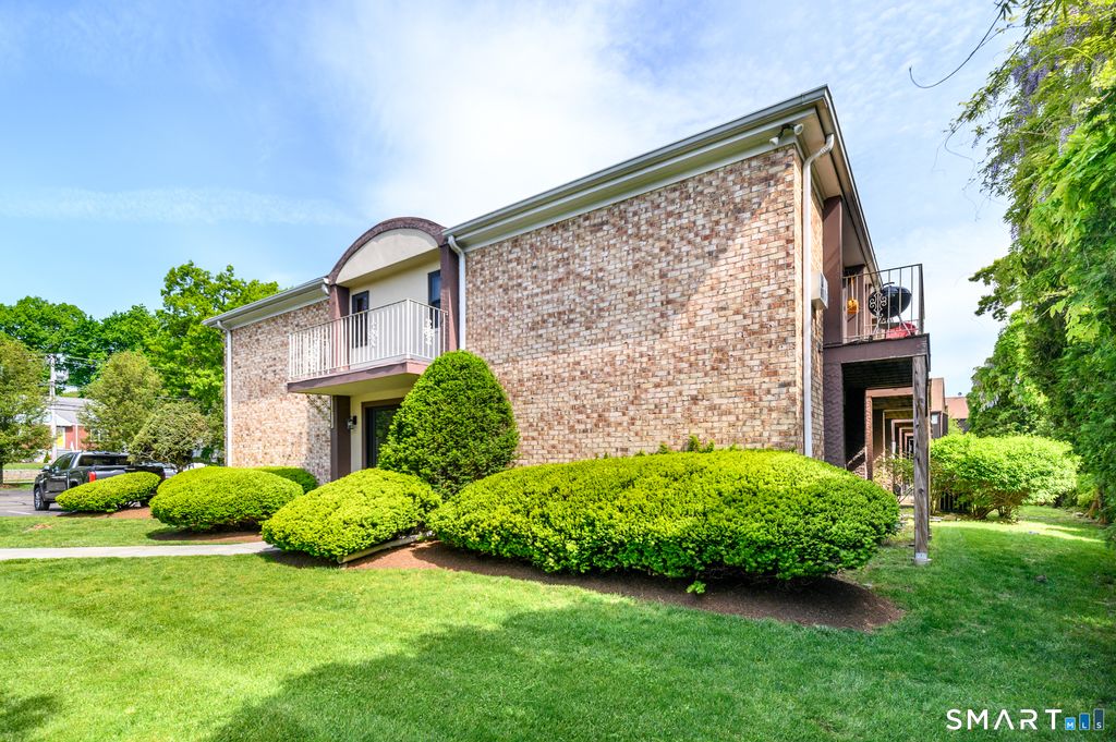 Photo of 445 Hope Street #11, Stamford, CT 06906 (MLS # 24158854)