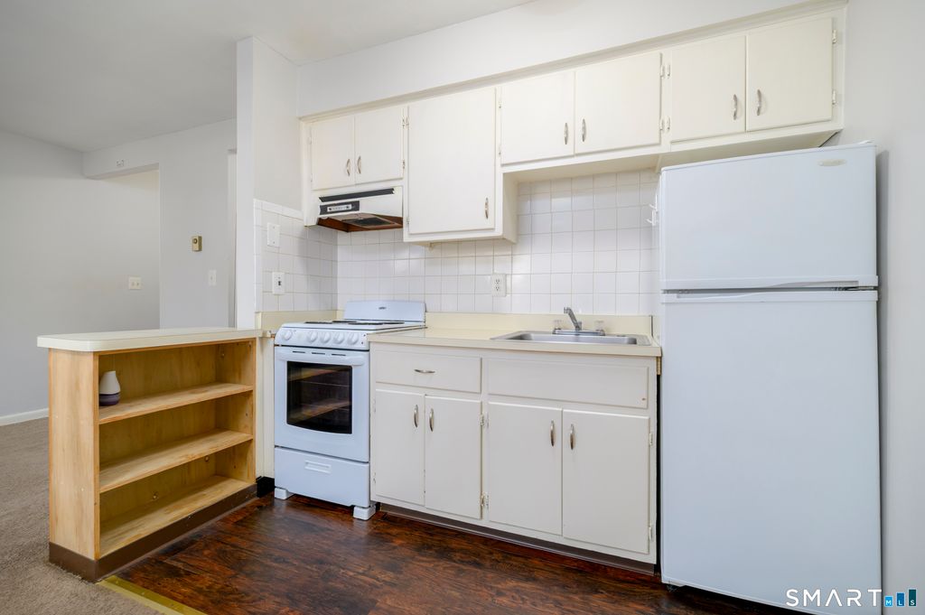 Photo of 445 Hope Street #11, Stamford, CT 06906 (MLS # 24158854)