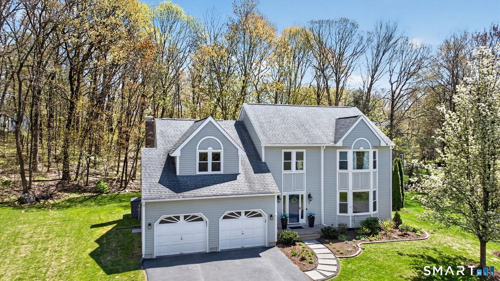 Photo of 7 Village View Lane, Farmington, CT 06085 (MLS # 24168255)