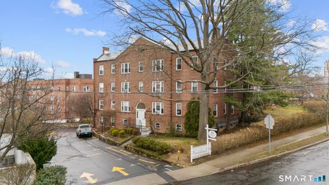 Photo of 70 Strawberry Hill Avenue #APT 2-2E, Stamford, CT 06902 (MLS # 24159542)