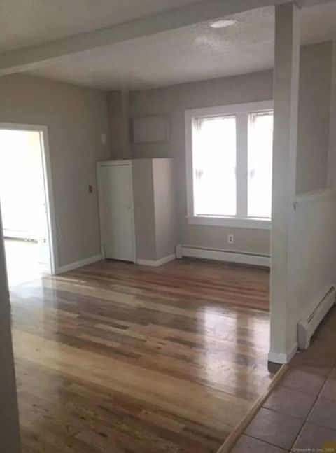Multifamily For Rent - 147 Charles Street #2A<br/> Bridgeport, CT 06606