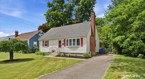 Photo of 101 Federal Street, West Hartford, CT 06110 (MLS # 24183831)
