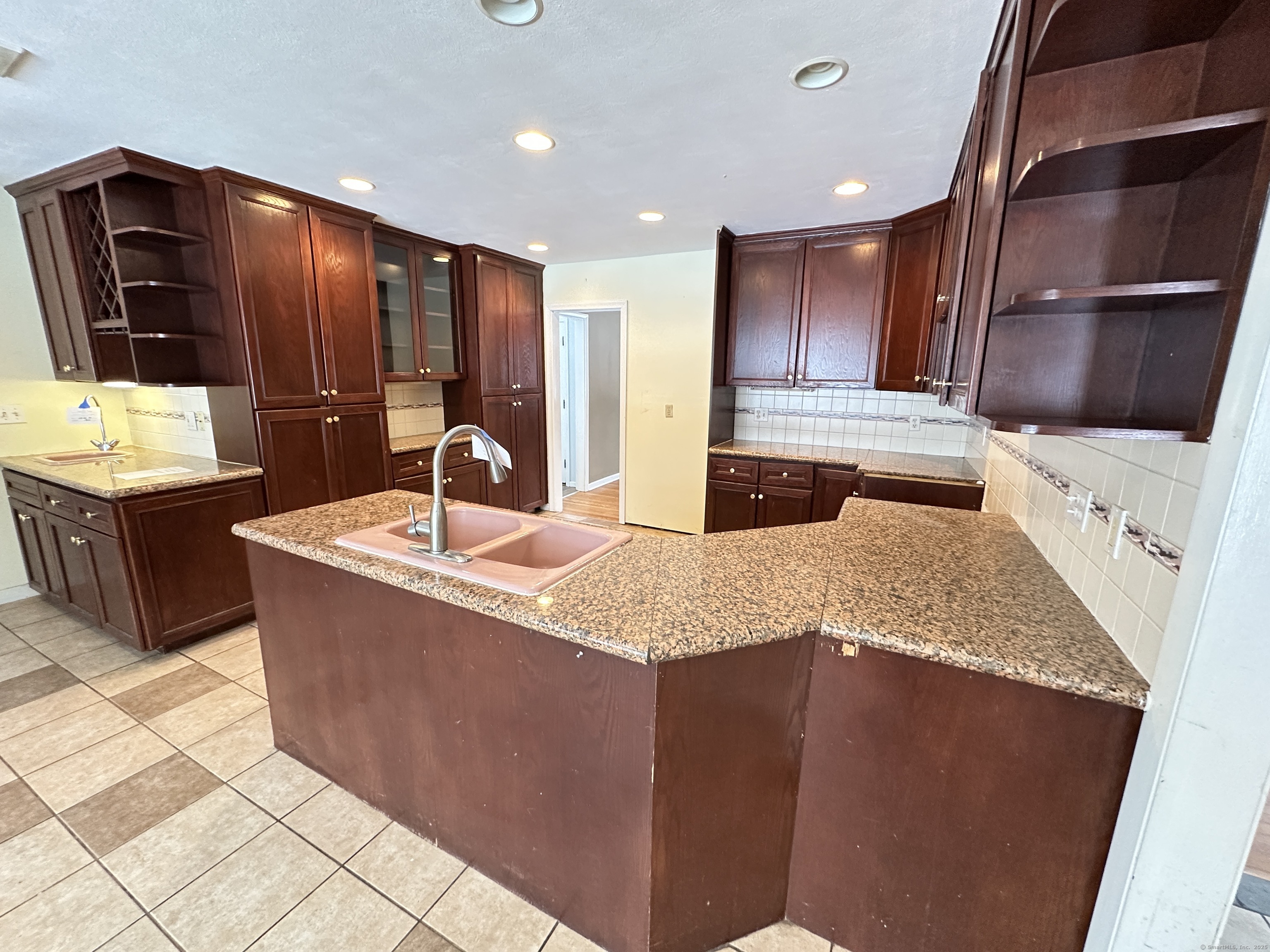 159 Tom Swamp Road, Hamden, Connecticut image 31