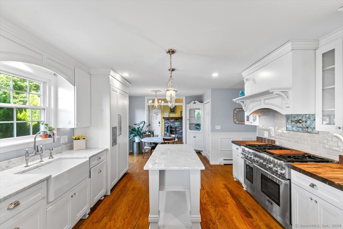 9 Spring Cove Road