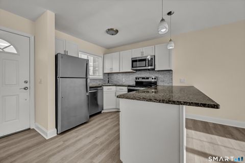 Tiny photo for 113 Park Avenue #18, Danbury, CT 06810 (MLS # 24144429)