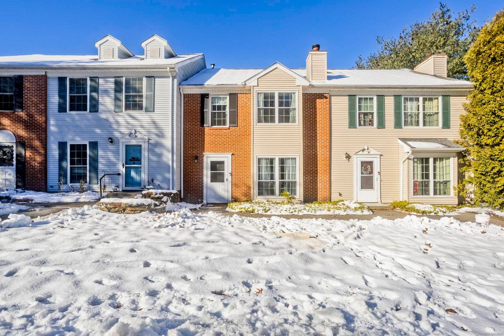 Photo of 26 Rockledge Loop #26, Torrington, CT 06790 (MLS # 24143860)