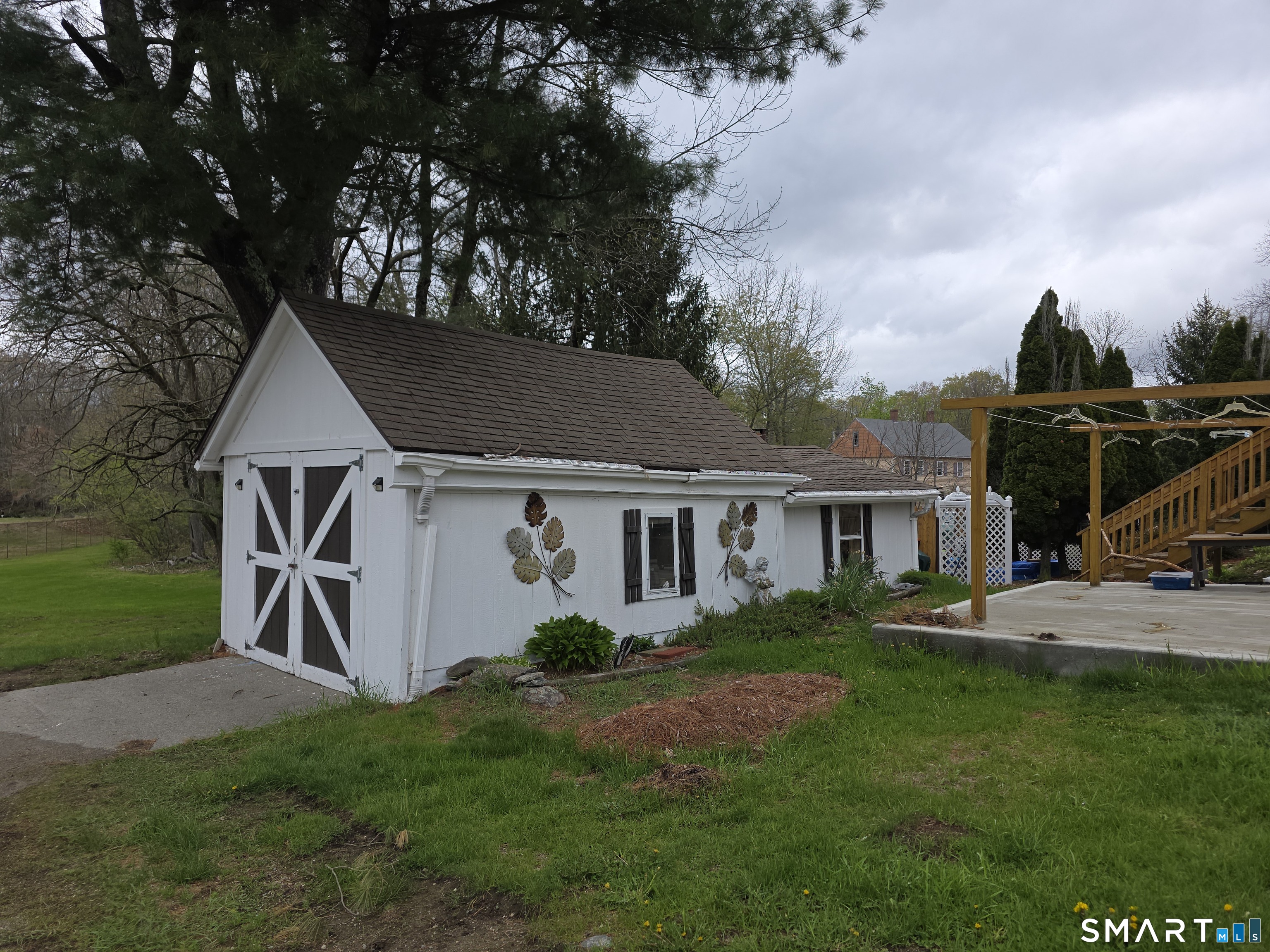 24 Black Hill Road