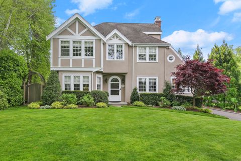 Single Family Residence in Greenwich CT 18 Shore Acre Drive.jpg
