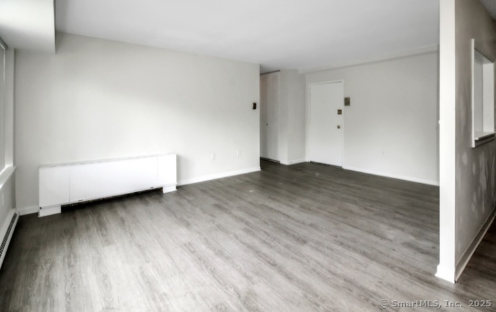 1310 Berlin Turnpike APT 208
