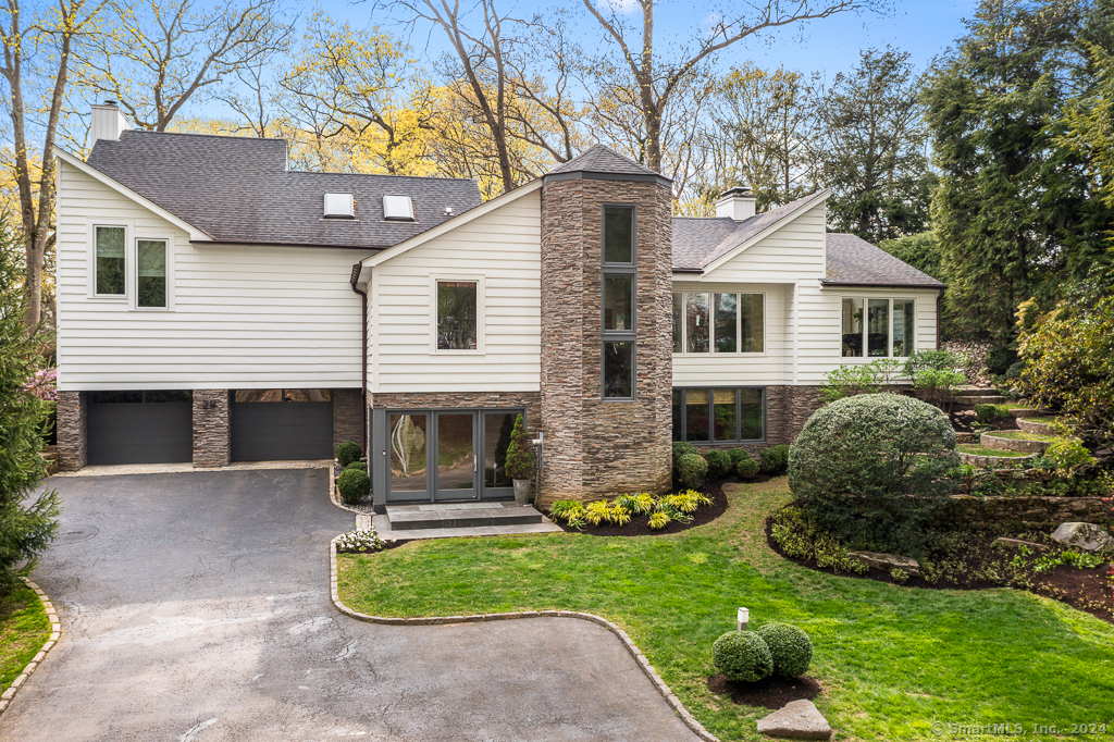 Property for Sale at 29 Otter Trail, Westport, Connecticut - Bedrooms: 4 
Bathrooms: 4.5 
Rooms: 8  - $3,195,000