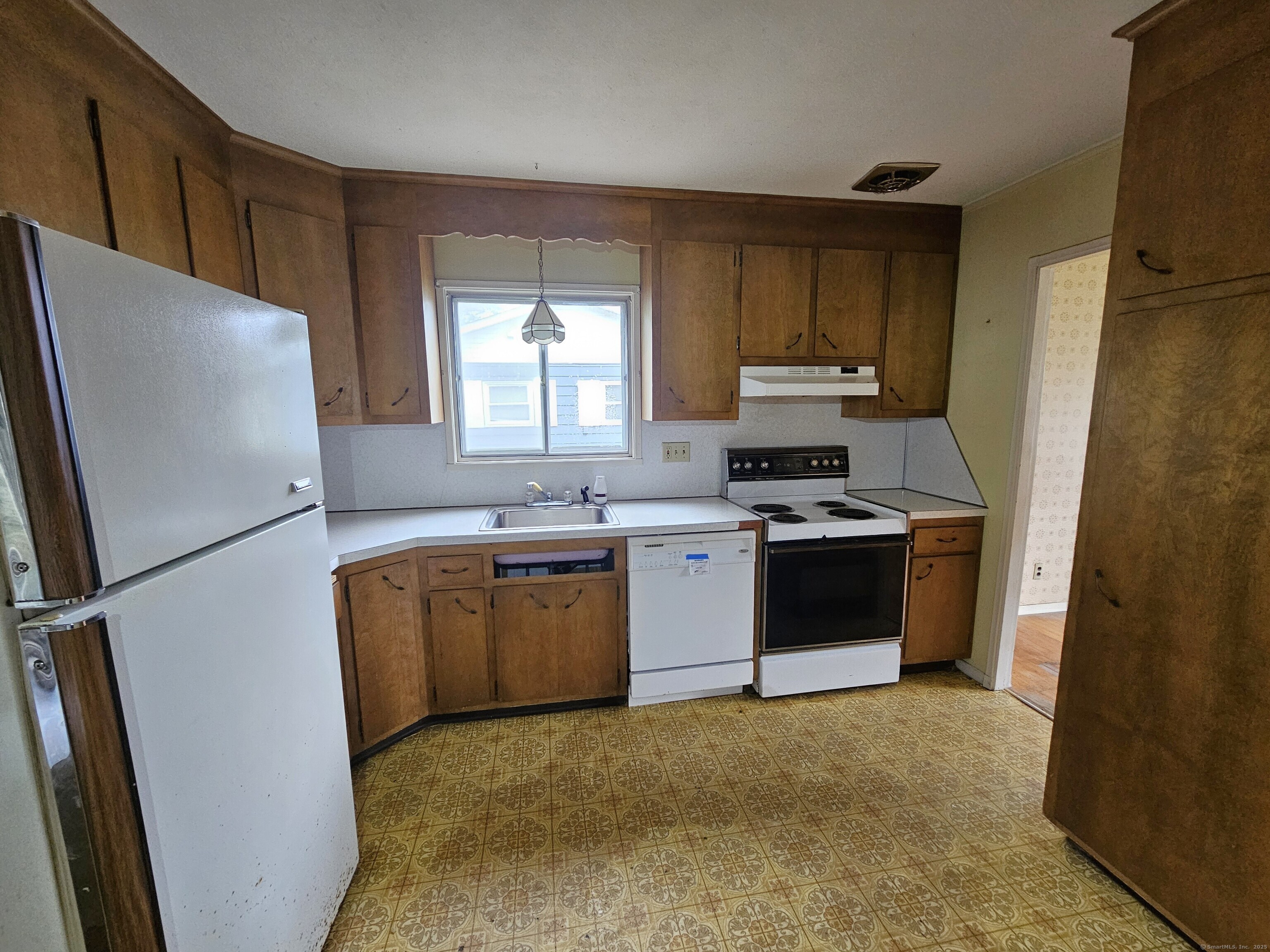 30 Hardwood Road, Plainville, Connecticut image 7