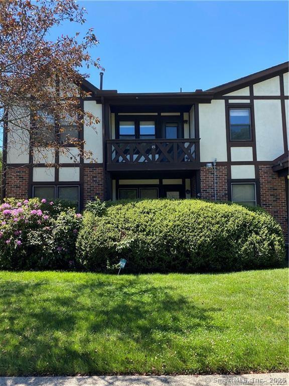 Rental Property at Mather Street Apt 45, Hamden, Connecticut - Bedrooms: 1 
Bathrooms: 1 
Rooms: 3  - $1,650 MO.
