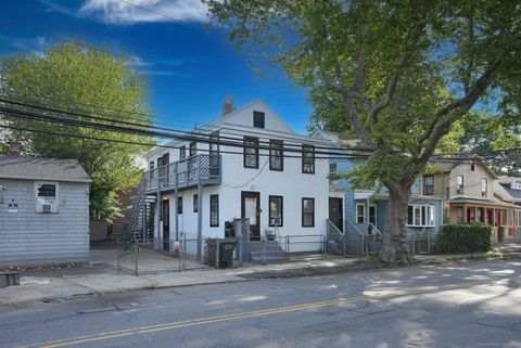 33 Granfield Avenue Bridgeport CT 06610