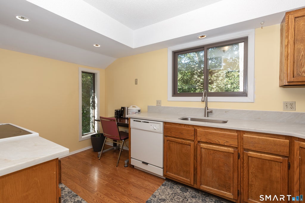 Photo of 5 Alder Court #84A, Woodbury, CT 06798 (MLS # 24205782)