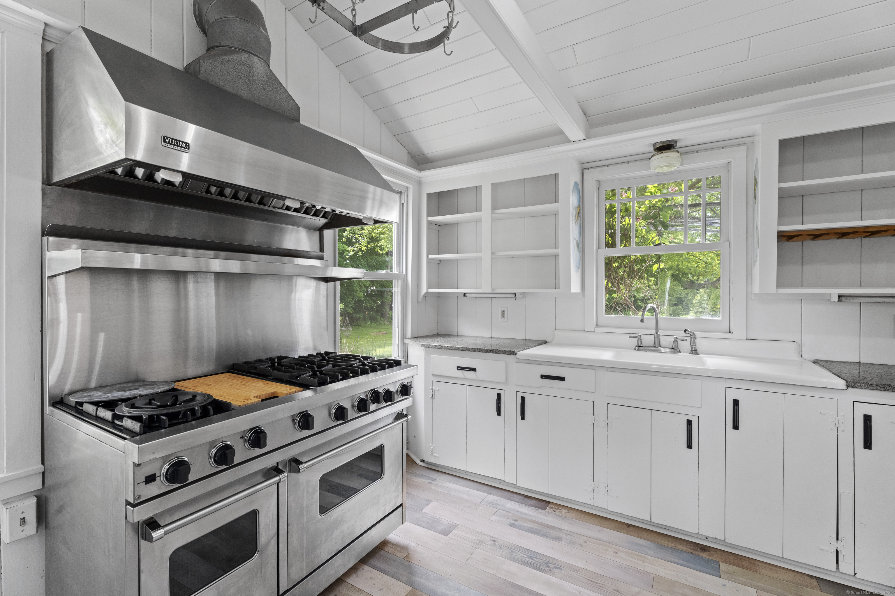 9 Farmview Lane, Guilford, Connecticut image 10