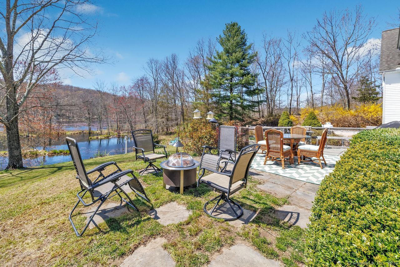 25 Starrs Ridge Road