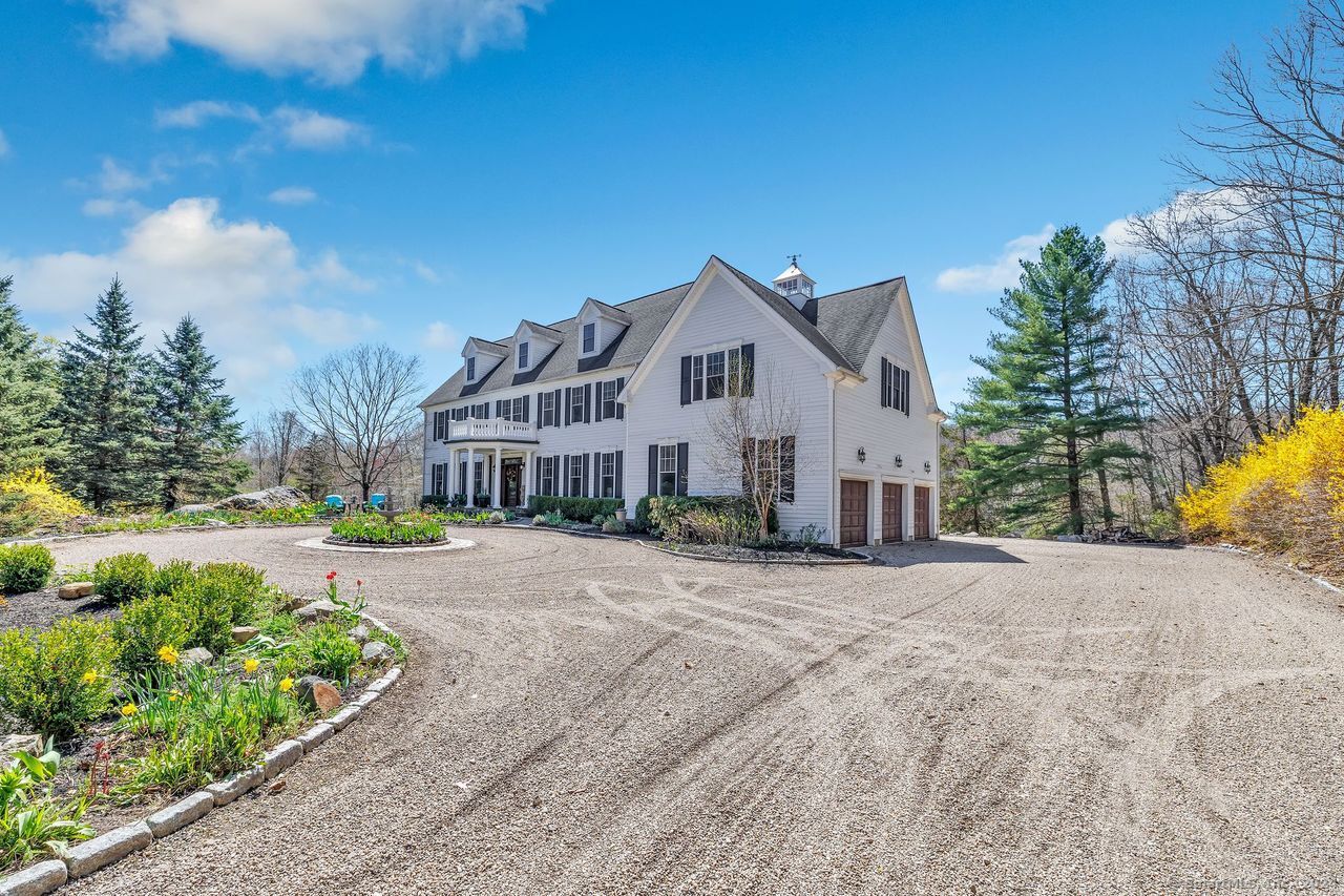 25 Starrs Ridge Road