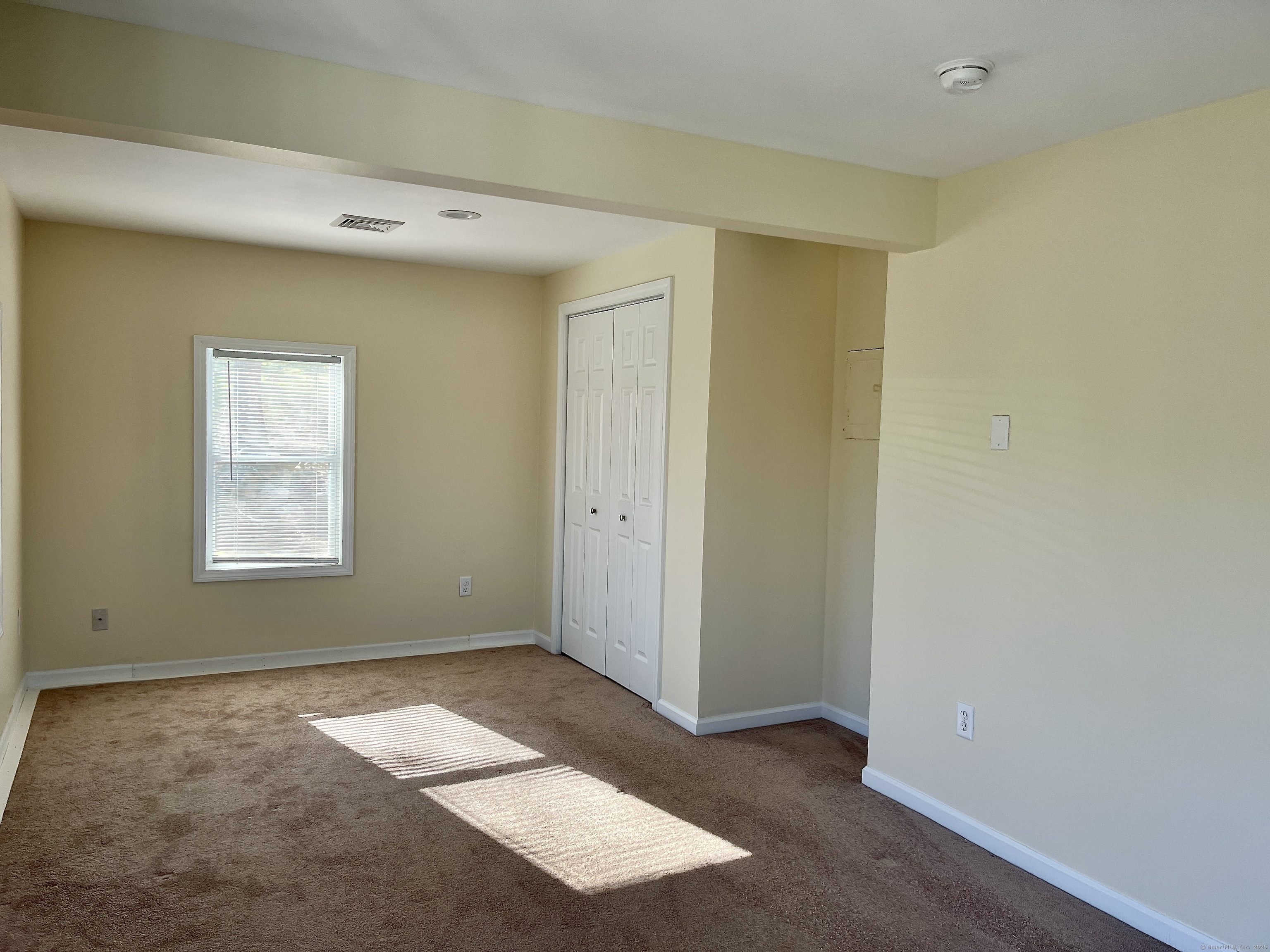 East Haddam, Connecticut 06469, United States, 1 Bedroom Bedrooms, ,1 BathroomBathrooms,Residential,Pending,110220