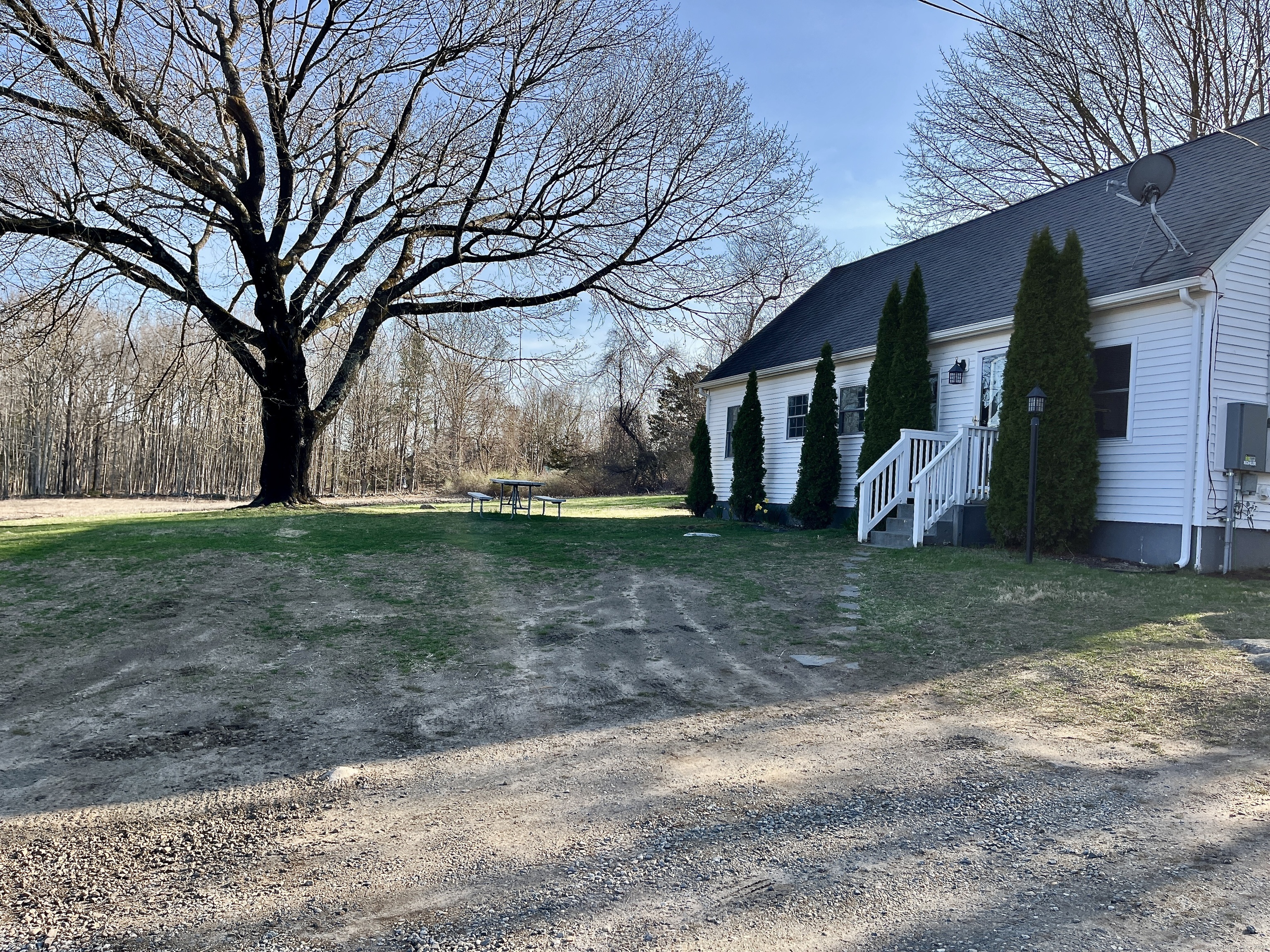 East Haddam, Connecticut 06469, United States, 1 Bedroom Bedrooms, ,1 BathroomBathrooms,Residential,Pending,110220