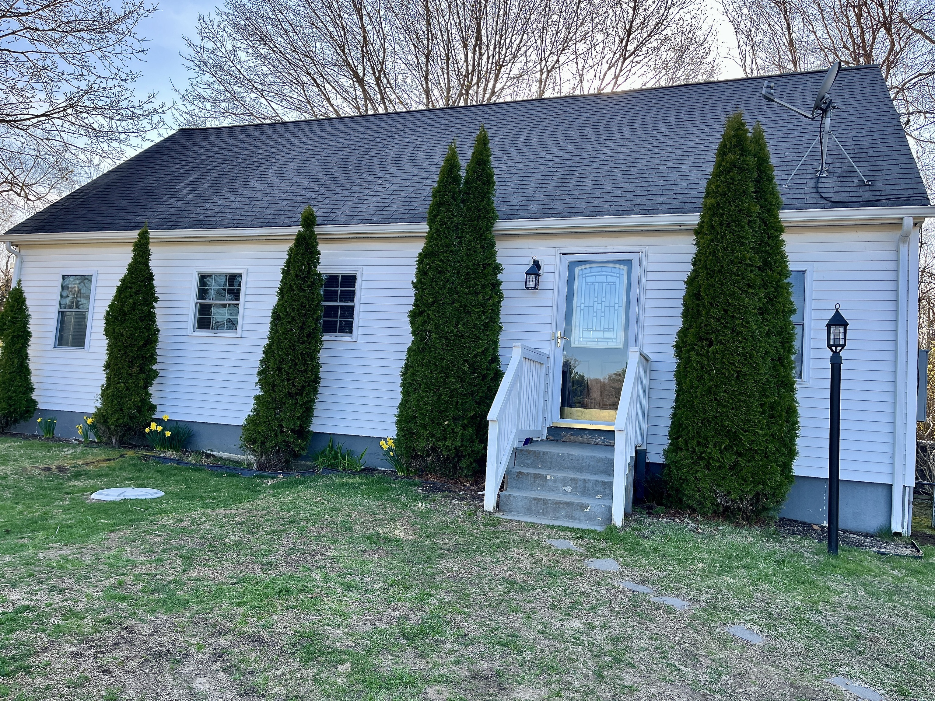 East Haddam, Connecticut 06469, United States, 1 Bedroom Bedrooms, ,1 BathroomBathrooms,Residential,Pending,110220
