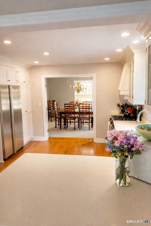 Tiny photo for 10 Ludlow Manor, Norwalk, CT 06855 (MLS # 24183014)