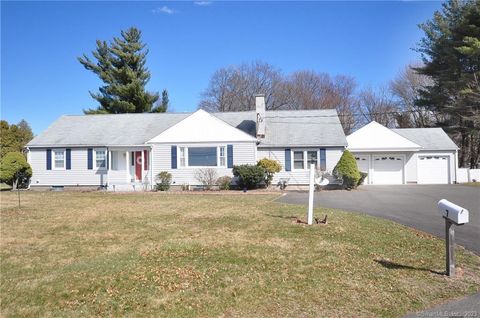 Photo of 7 Lakeview Drive, Farmington, CT 06032 (MLS # 170556959)