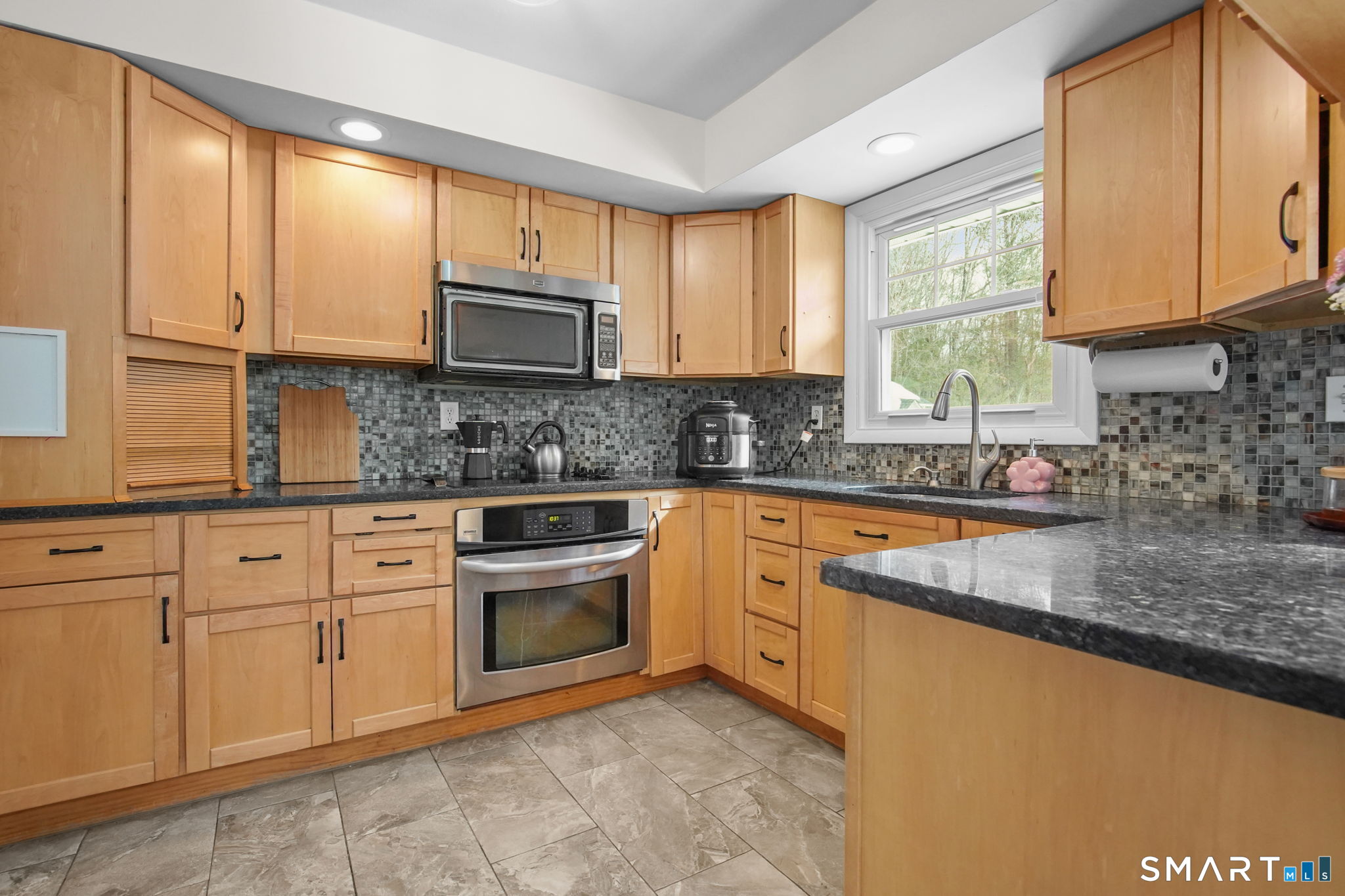 31 Hartford Turnpike