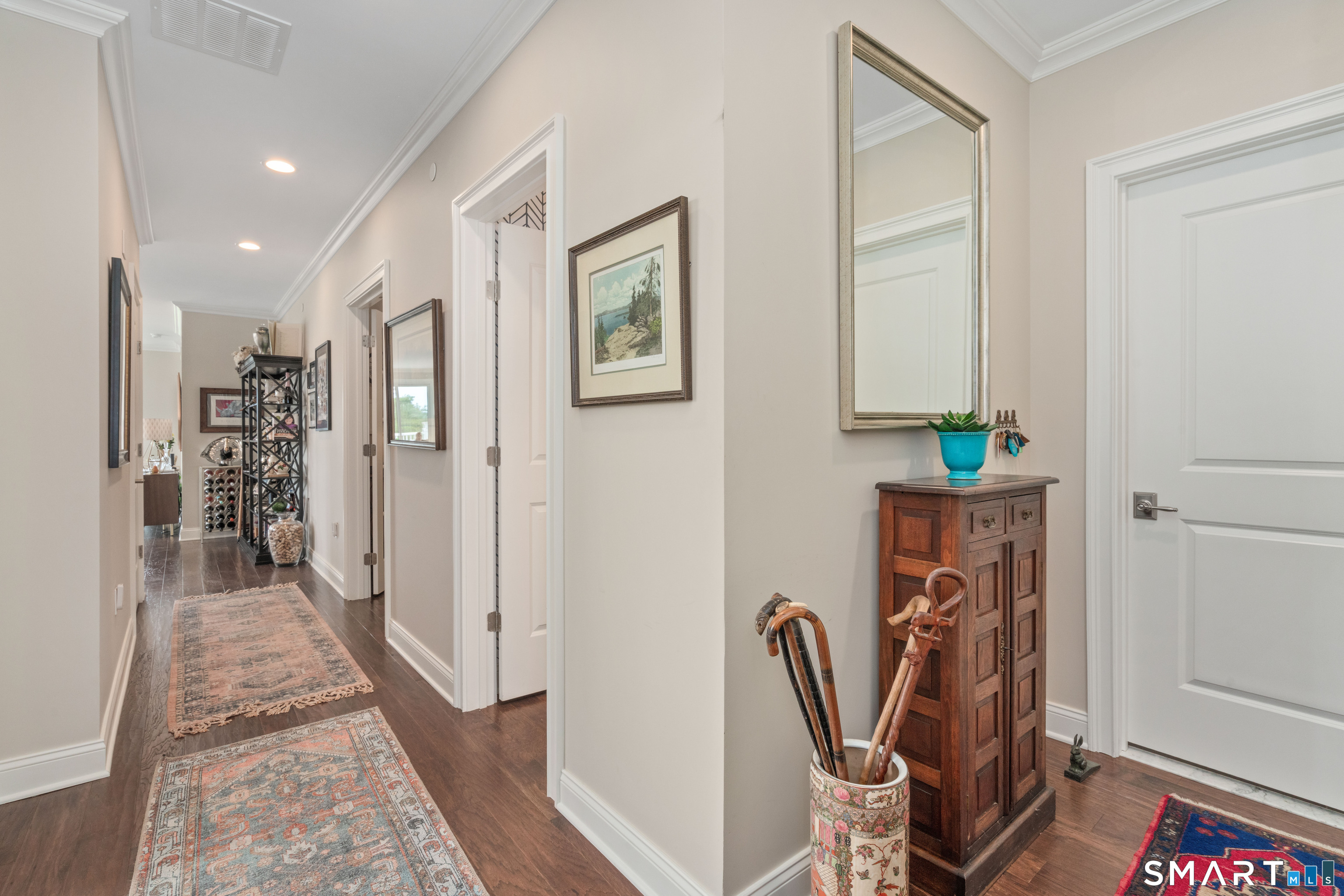 788 Farmington Avenue 303