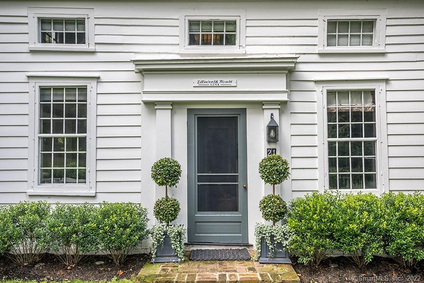 21 South Ellsworth Road