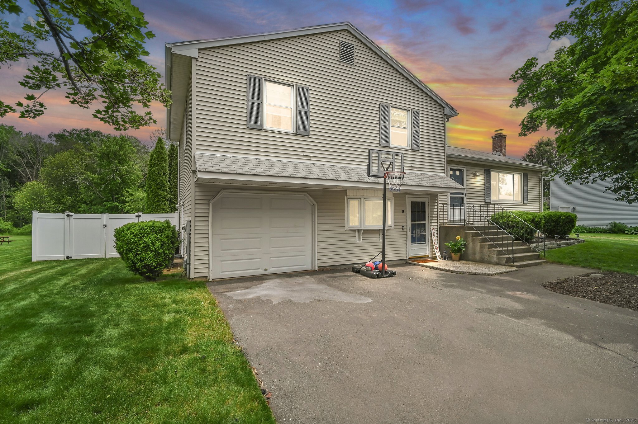 8 High Meadow Lane