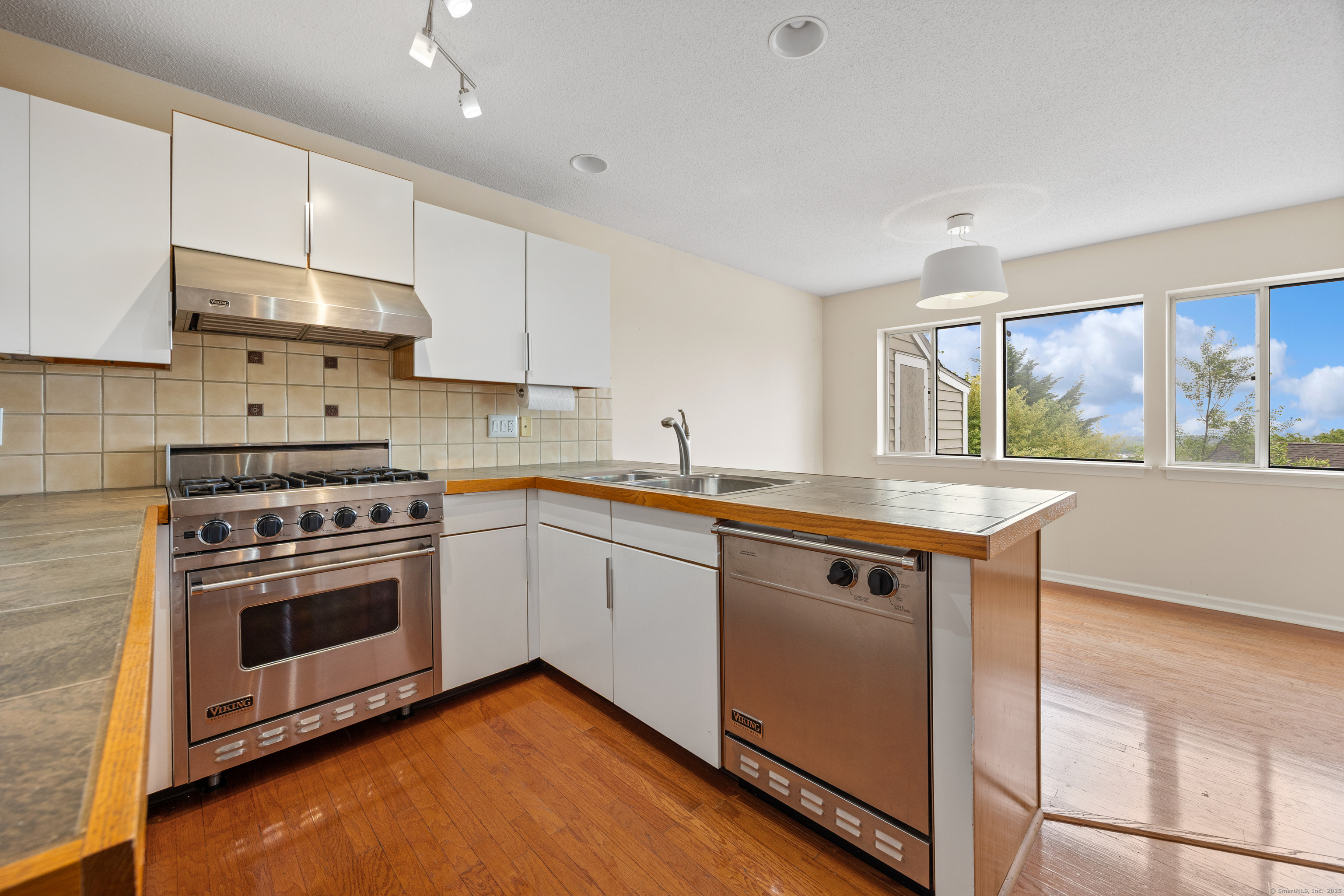 675 Townsend Avenue 104