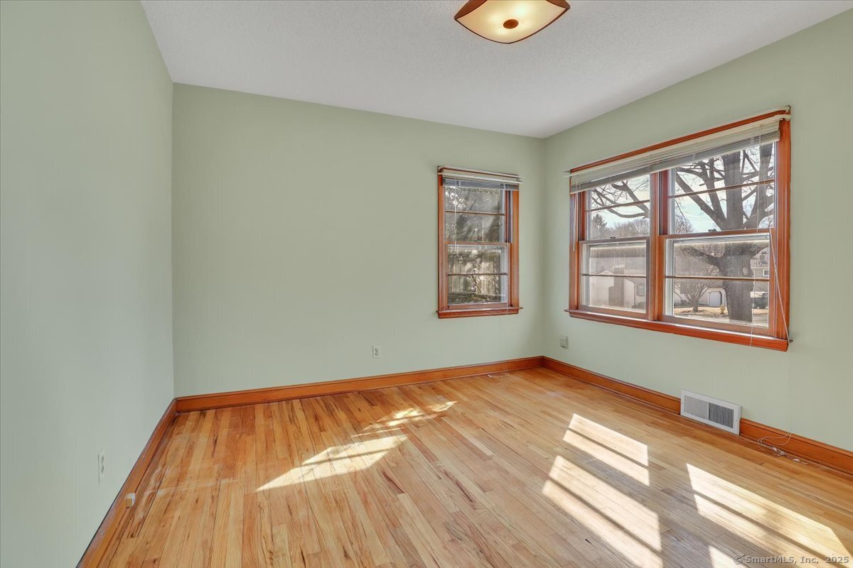4 Charlotte Street, Watertown, Connecticut image 15