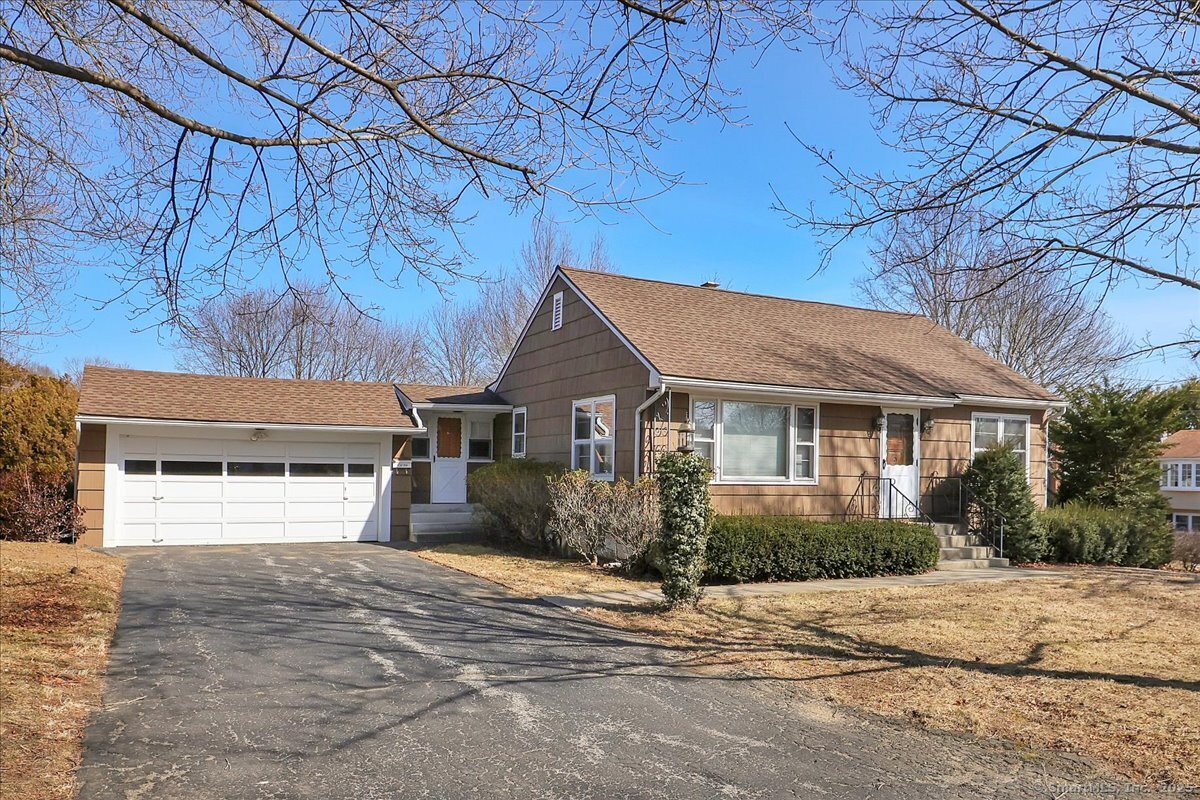 4 Charlotte Street, Watertown, Connecticut image 2