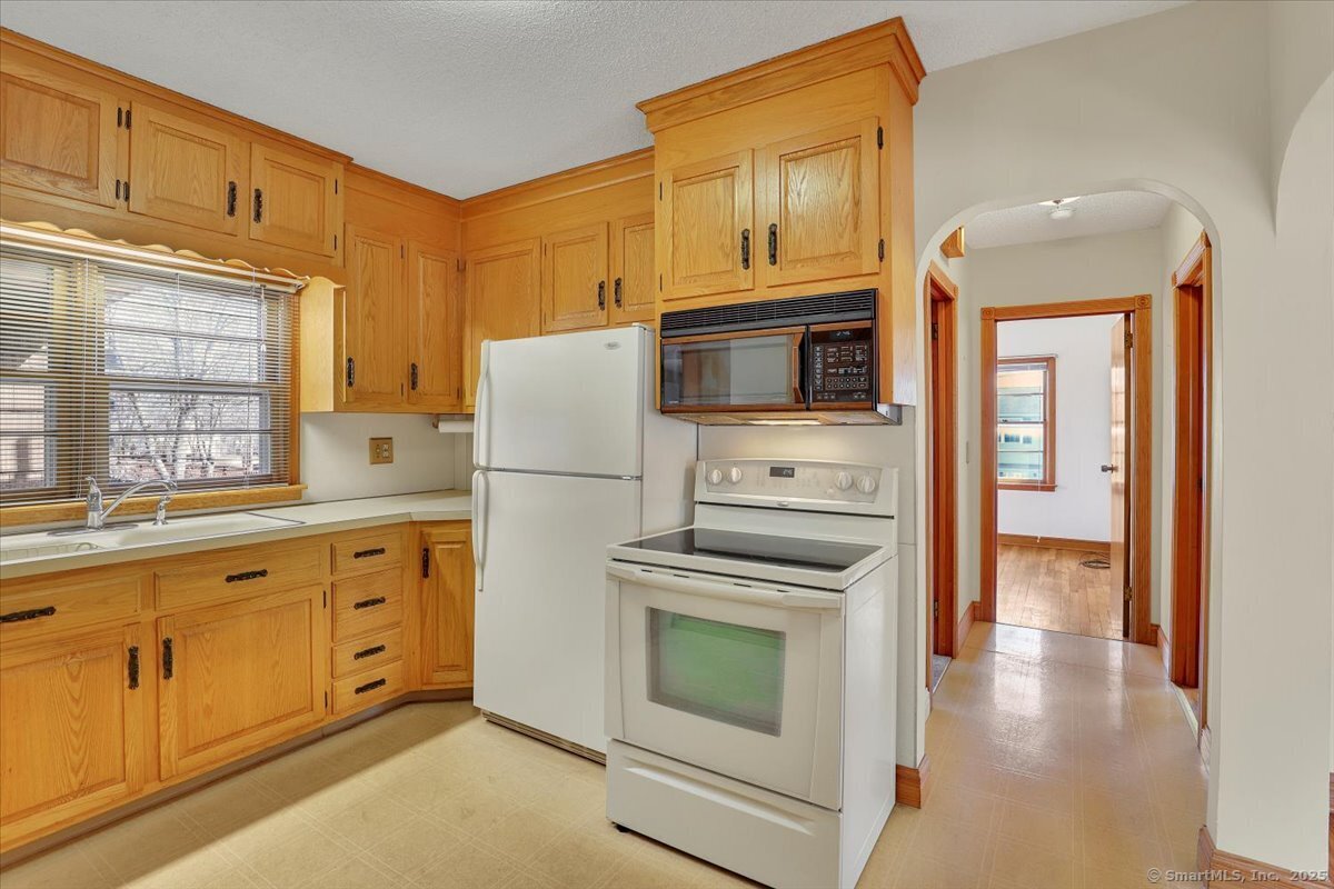 4 Charlotte Street, Watertown, Connecticut image 6