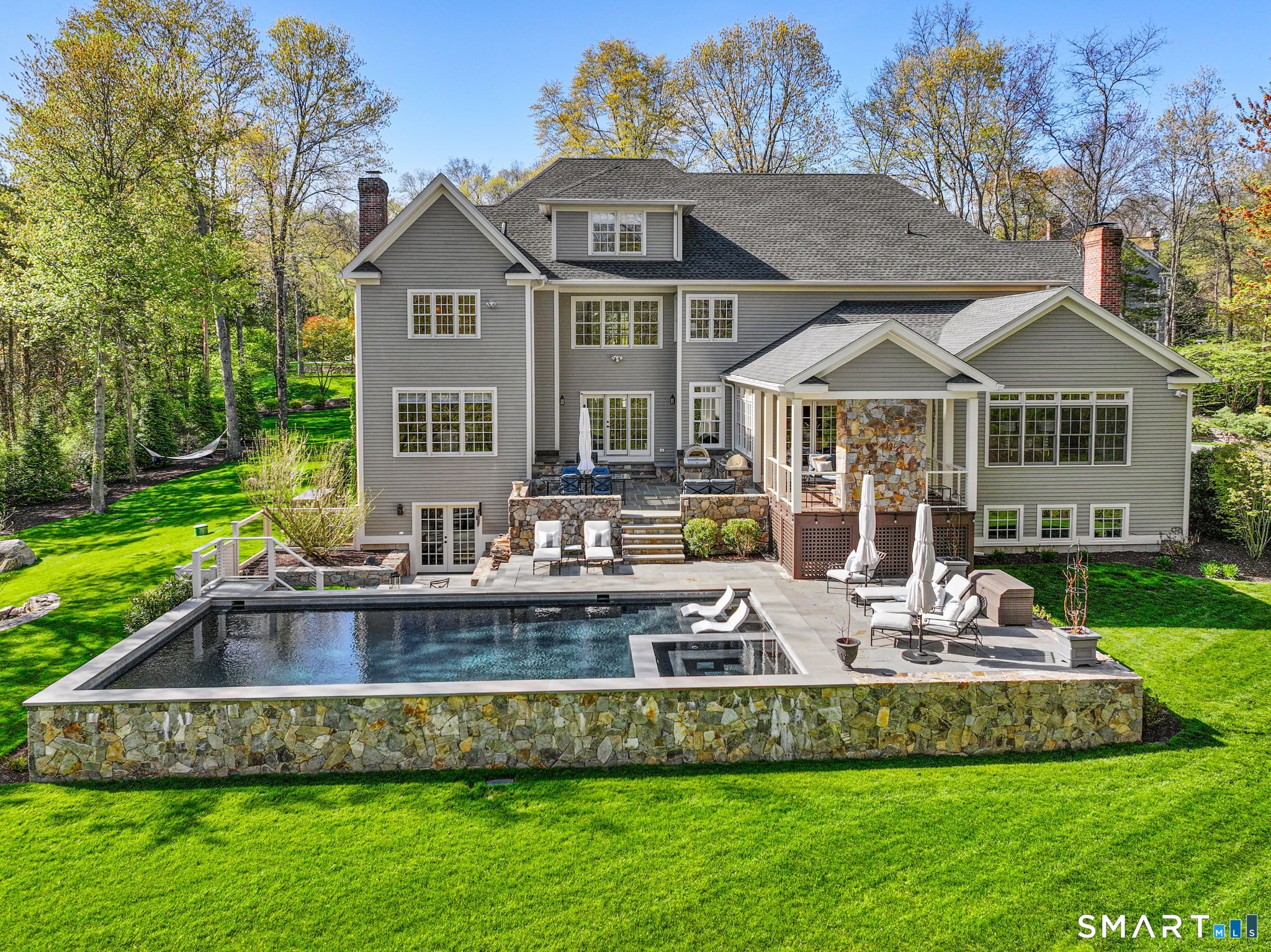 12 Brandon Circle