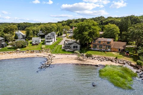 13 Waterside Drive Guilford CT 06437