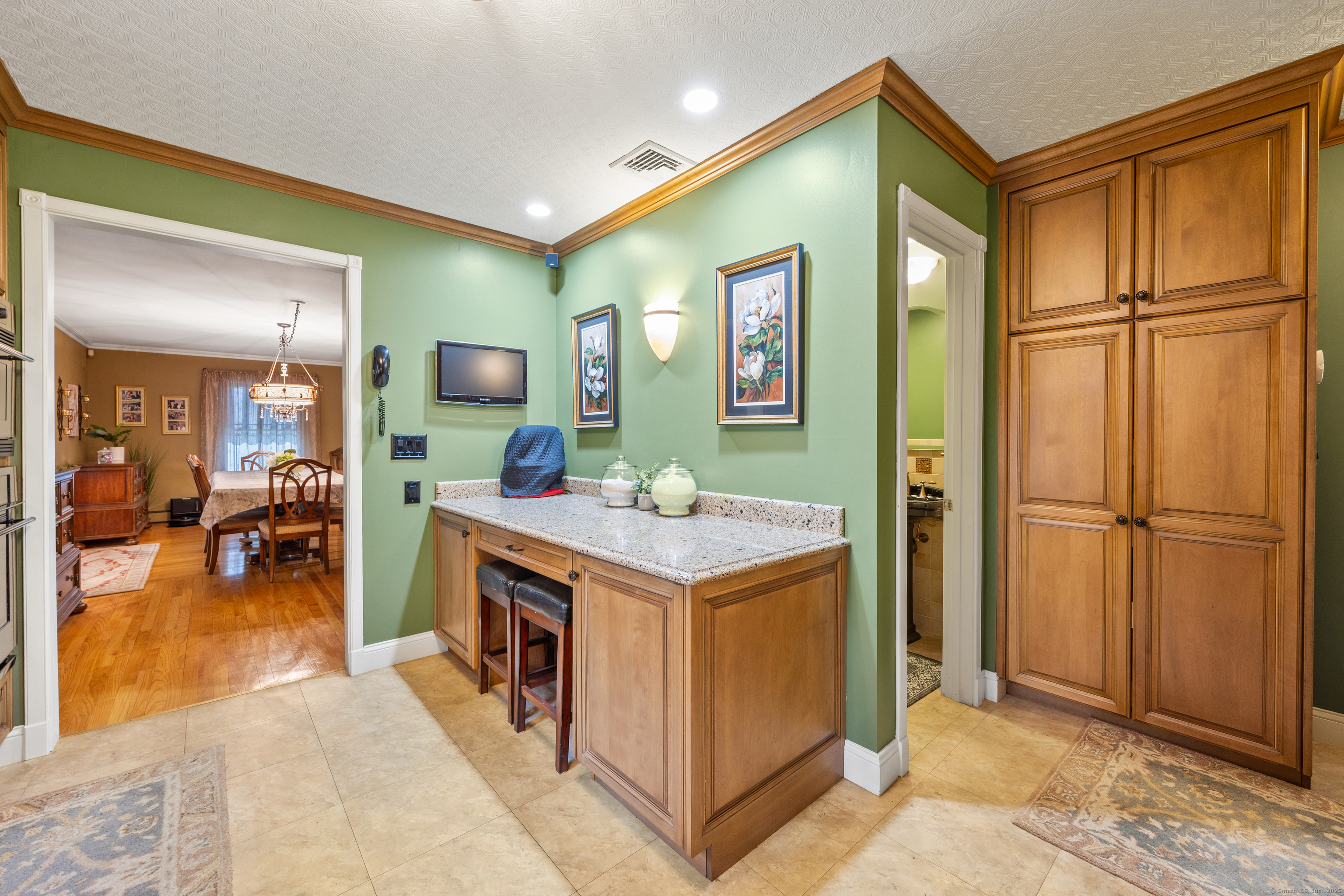 166 Mixville Road, Cheshire, Connecticut image 24