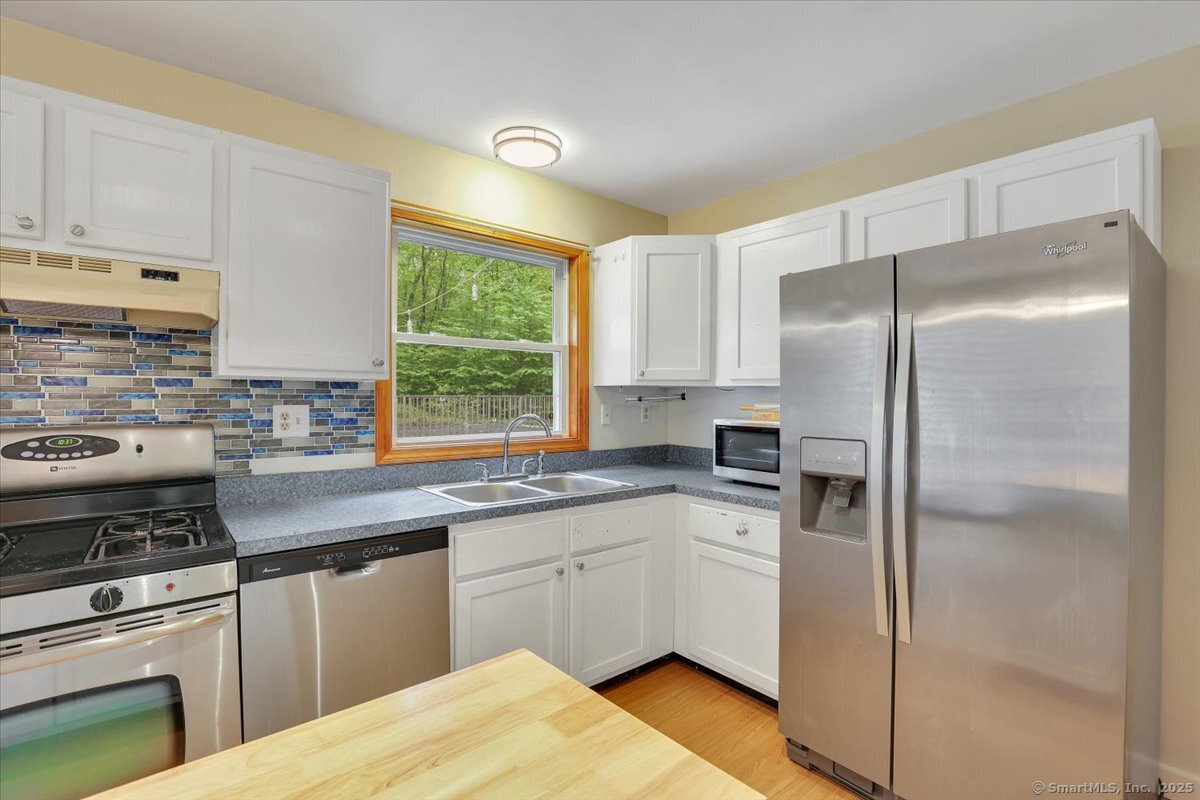 571 W Main Street, Hebron, Connecticut image 9