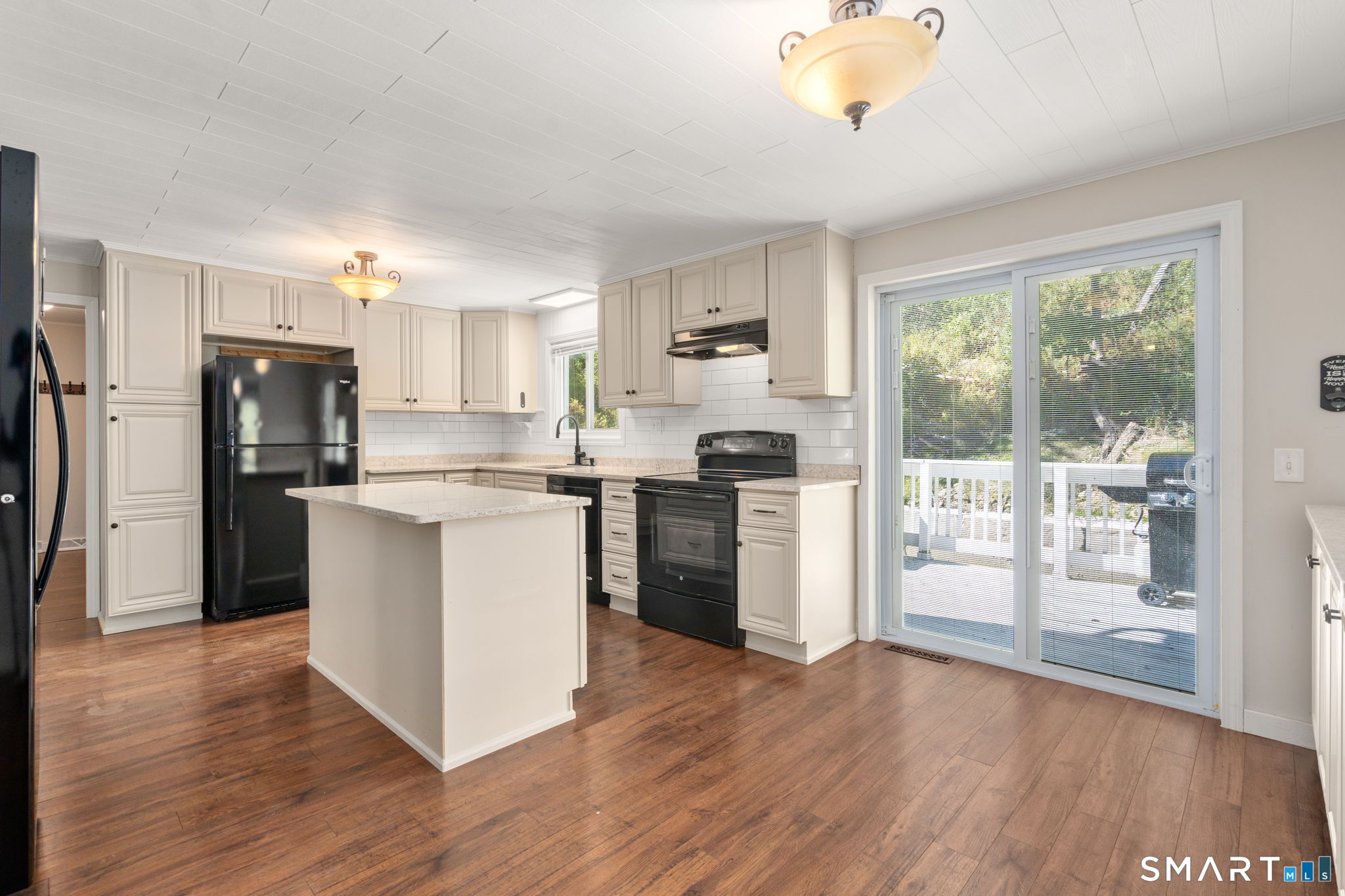 814 New Litchfield Street
