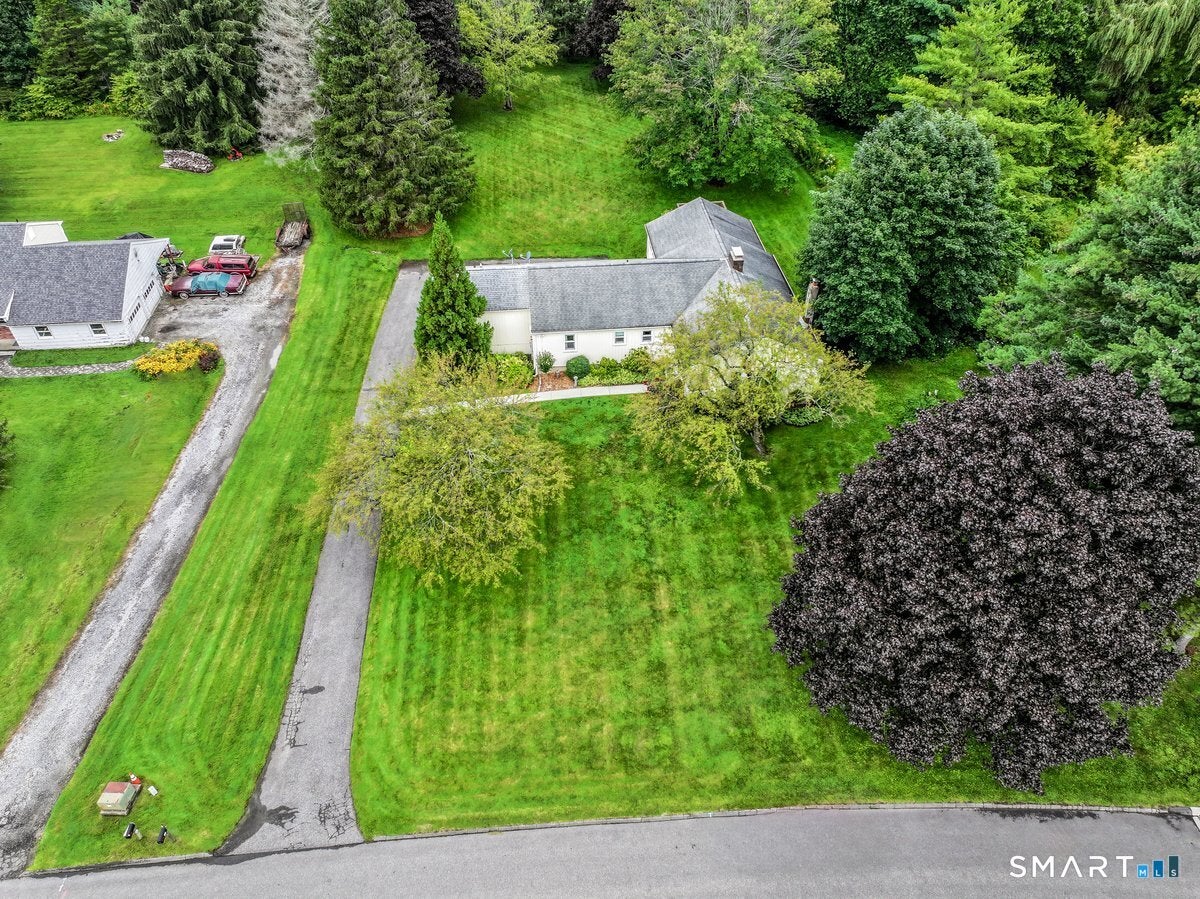 11 Jefferson Drive