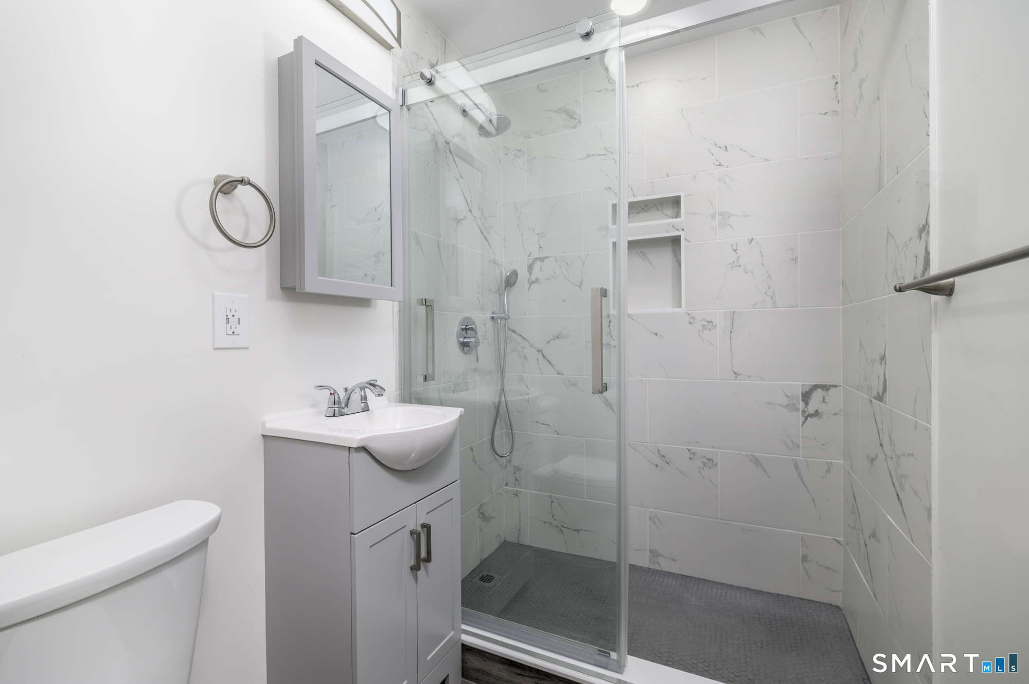 140 Grove Street APT 5B