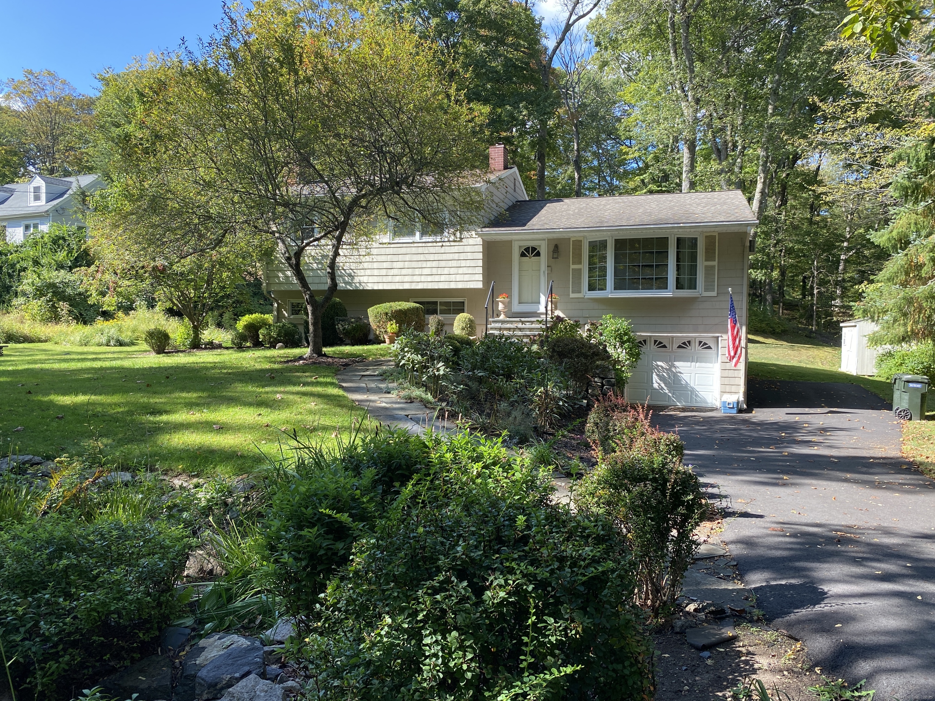 83 Aspen Ledges Road