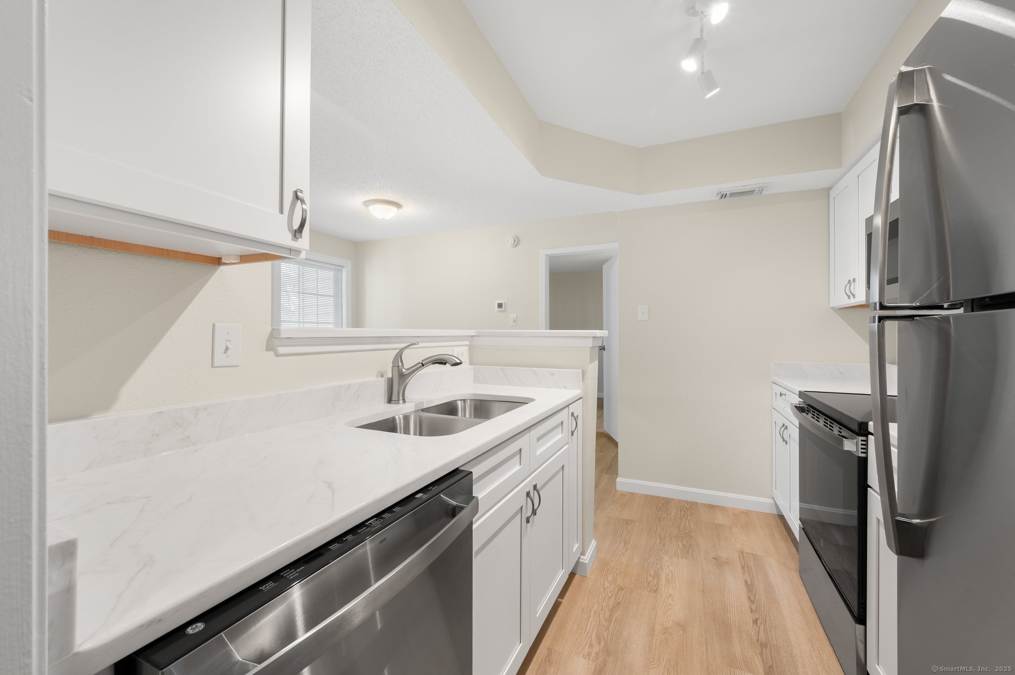 75 Crown Knoll Court #APT 101, Groton, Connecticut image 10