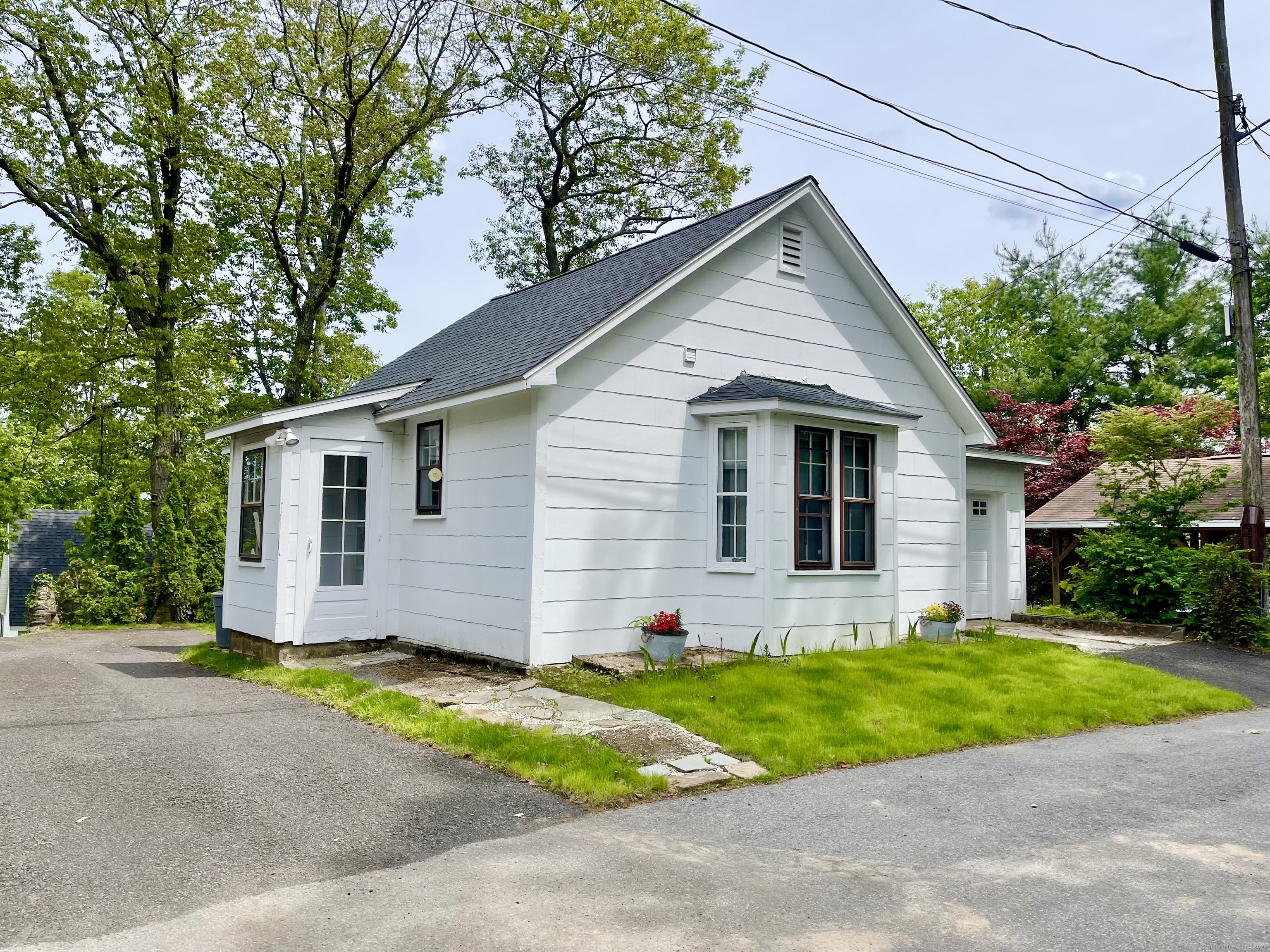 17 Warren Road