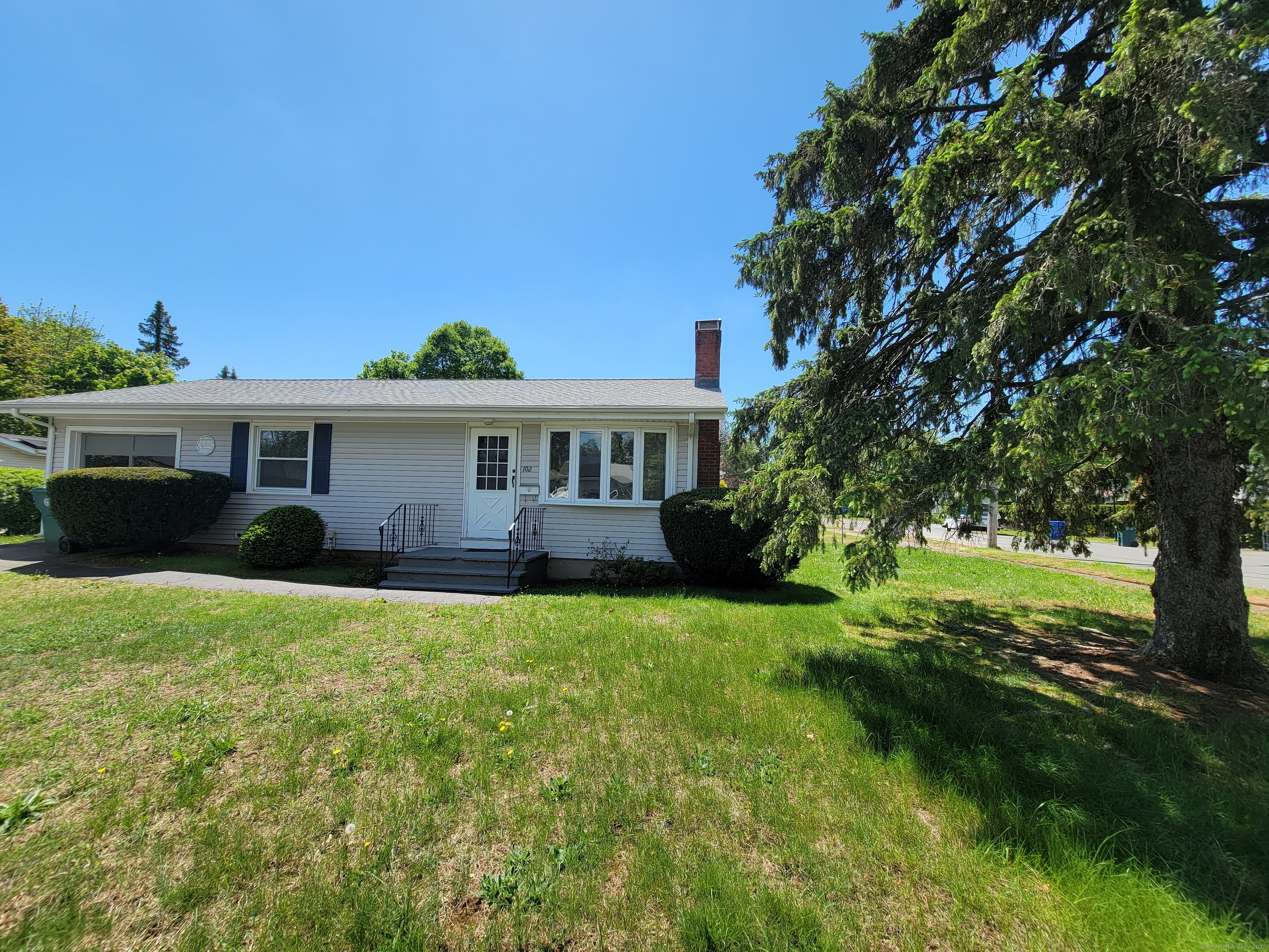 41 Meadow Road, Hamden, Connecticut image 1