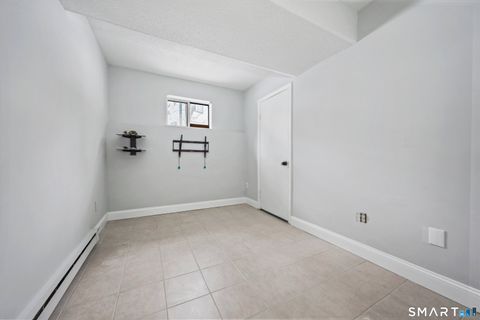 Tiny photo for 925 Oronoke Road #11D, Waterbury, CT 06708 (MLS # 24151960)